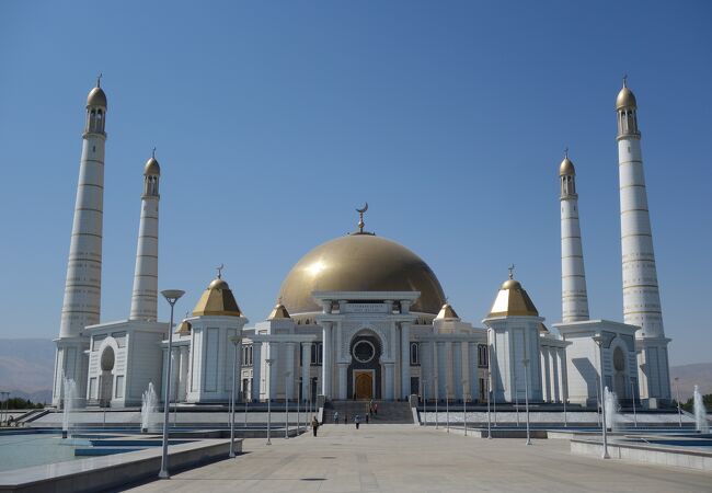 中央アジア最大のモスク