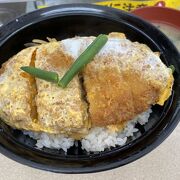 成増駅:蕎麦屋のカツ丼