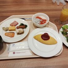 朝食の一例。