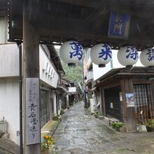 美保神社の脇が入り口