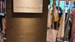 店名通りギャラリーみたい