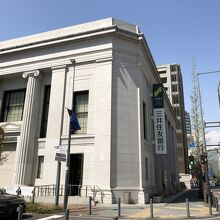 本町通り沿いにある建物