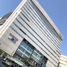 ショッピングモール