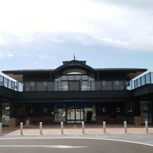 現代の本陣のようで、威風堂々