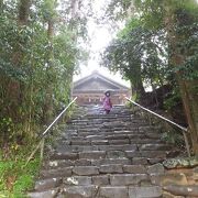 国宝の本殿のある神社