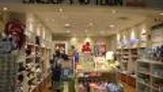 スヌーピーグッズのお店です