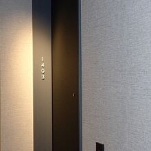 部屋番号 door signが お洒落です