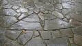 パッと見、わからないですが…。これは偶然なのか、