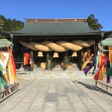 しめ縄デカイ！！