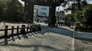 近くに休憩所も