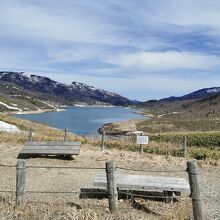 野反湖展望台兼案内所泉屋 
