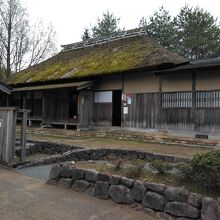 旧岩間家住宅です。