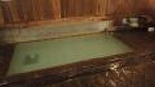 源泉かけ流しで無料で入れる　やはり草津温泉はすごいですね！