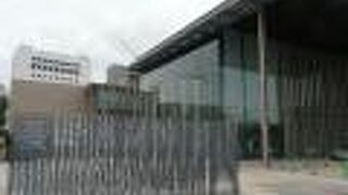 陽光あふれる建物