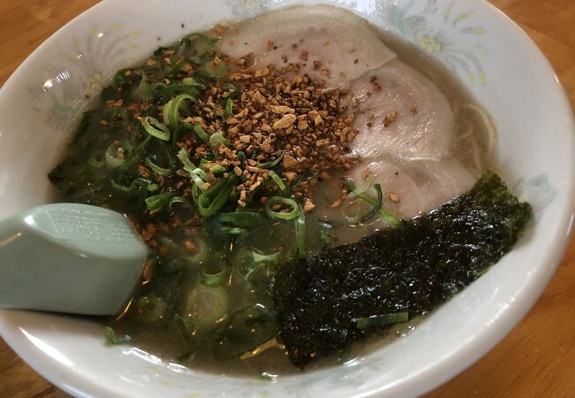 玉名系とされる豚骨ラーメン