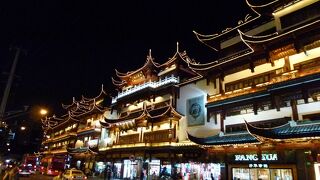 上海でもノスタルジックを感じられる豫園商城