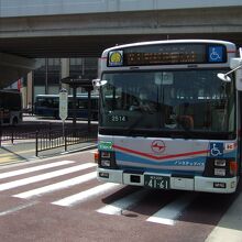 野村住宅センター行きの京急バス