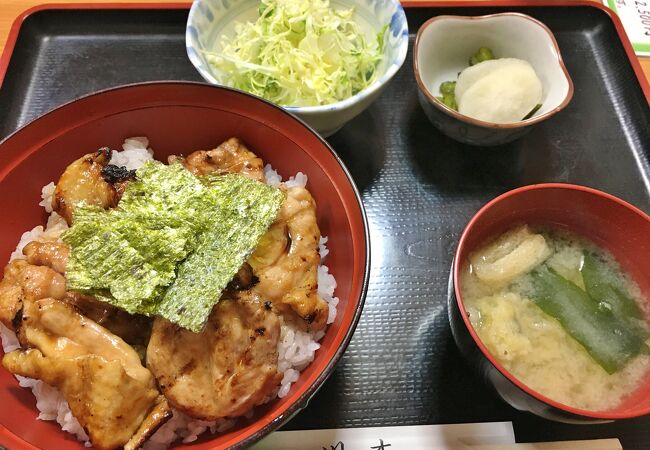 とり丼がお勧めです