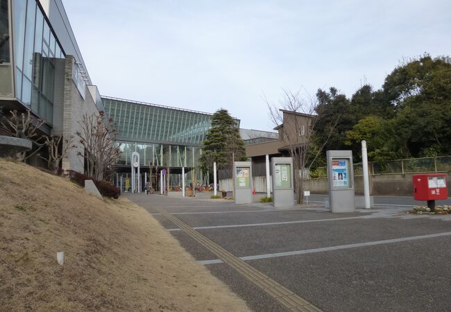 千葉市中央図書館