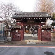 旧東海道藤沢宿の寺の一つです。