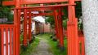 千家国造館の近くにある稲荷社です。