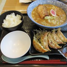 ラーメンと餃子の組み合わせは、期待を裏切らないです！