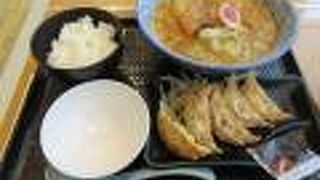 ラーメン餃子は必ず食べたい基本メニュー