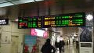 普通列車は間隔があきます