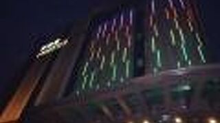 広い広い市中免税店。