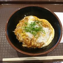 スモールカツ玉丼