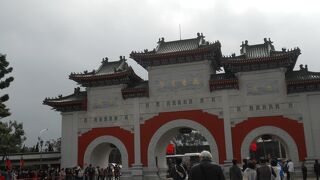 建物も衛兵交代式も素晴らしい☆