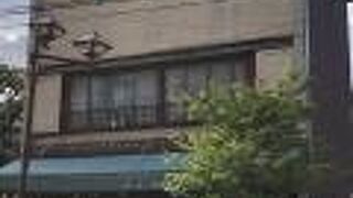 鰻やきんとんなどの佃煮屋