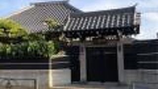 曹洞宗寺院・隠居した僧侶の庵