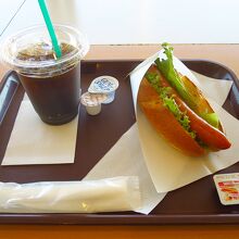 スカイライトカフェ