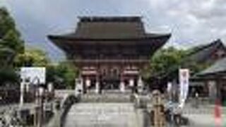 飛鳥時代に創建された津島神社は、全国に約3,000社ほどを数える天王社の総本社
