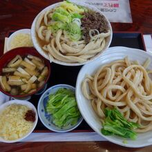 手打ち 山もとうどん