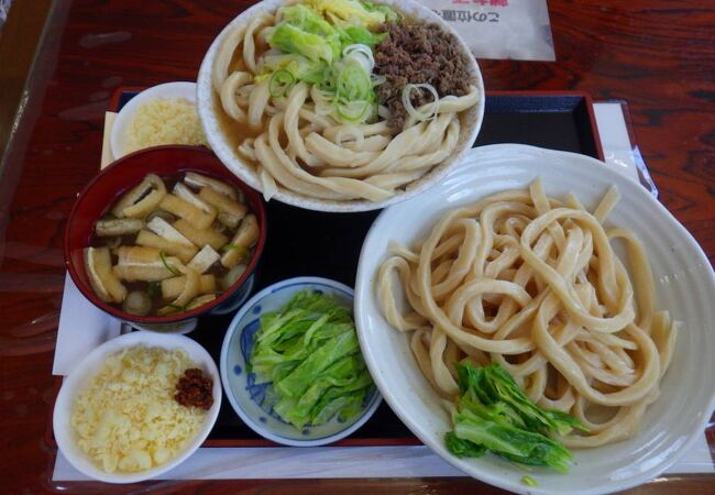 手打ち 山もとうどん