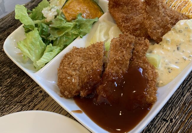 心斎橋の老舗洋食店で日替りランチ