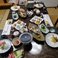 海の幸山の幸どれも美味しく全て女将さんの手作り