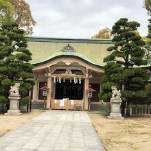 狛虎が阪神タイガースの守り神です