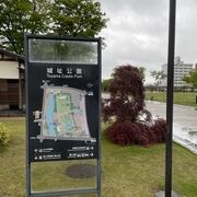 富山市郷土博物館や佐藤記念美術館があります