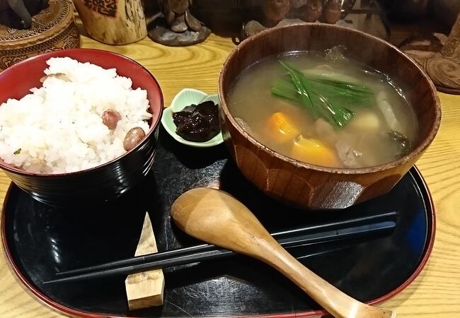 アイヌ料理は自然を感じさせる味