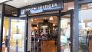 トミー ヒルフィガー (ジャズドリーム長島)