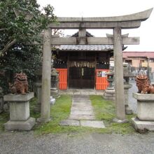 病気平癒と夫婦円満にご利益がある薬院社