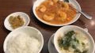 中華街市場通り福満園、７００円で大海老チリソース煮ランチ