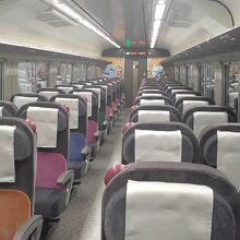 １～４号車の車内