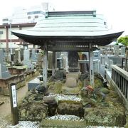 光明寺`お富さんの切られの与三`の墓