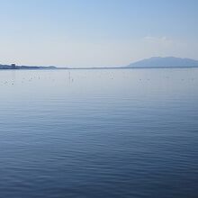 ちょうどこの方向に夕陽が沈むんです