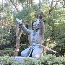 良く理解できませんが、神話の一場面だそうです