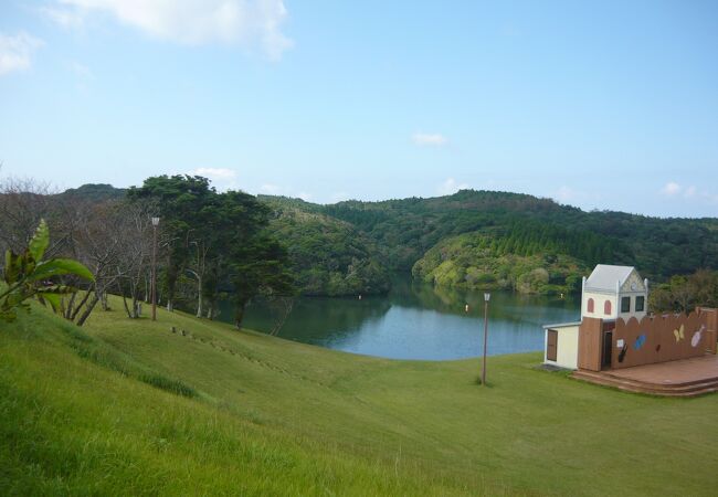 広大な親水公園